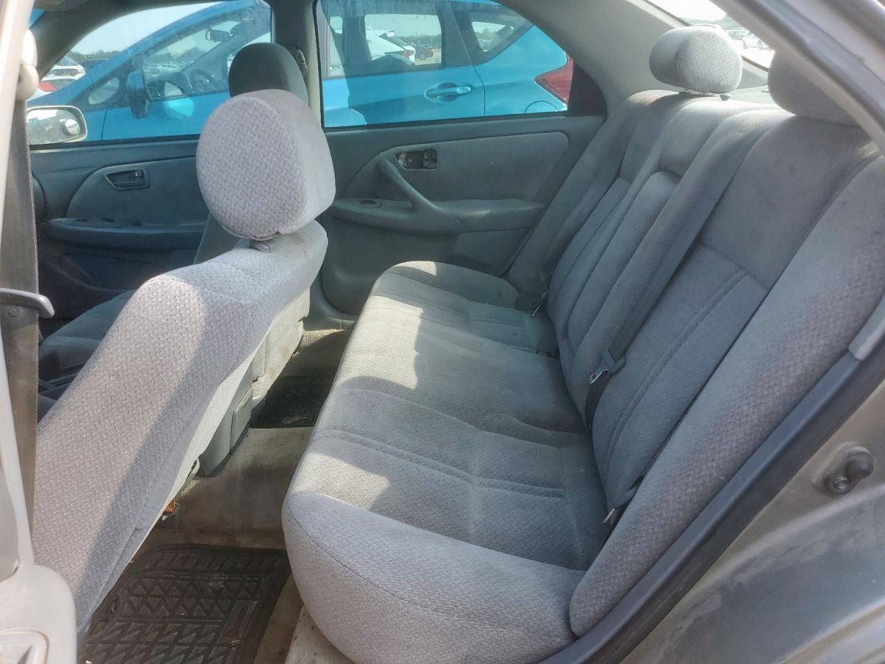 2000 Toyota Camry Ce VIN: 4T1BG22K8YU638785 Lot: 58347125