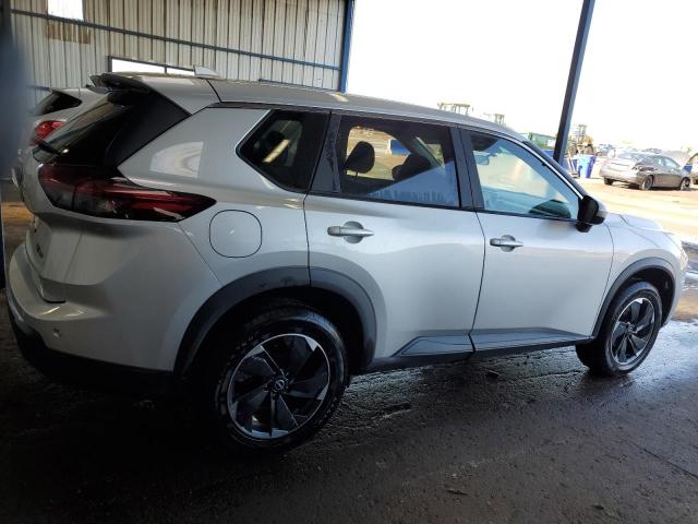  NISSAN ROGUE 2024 Srebrny