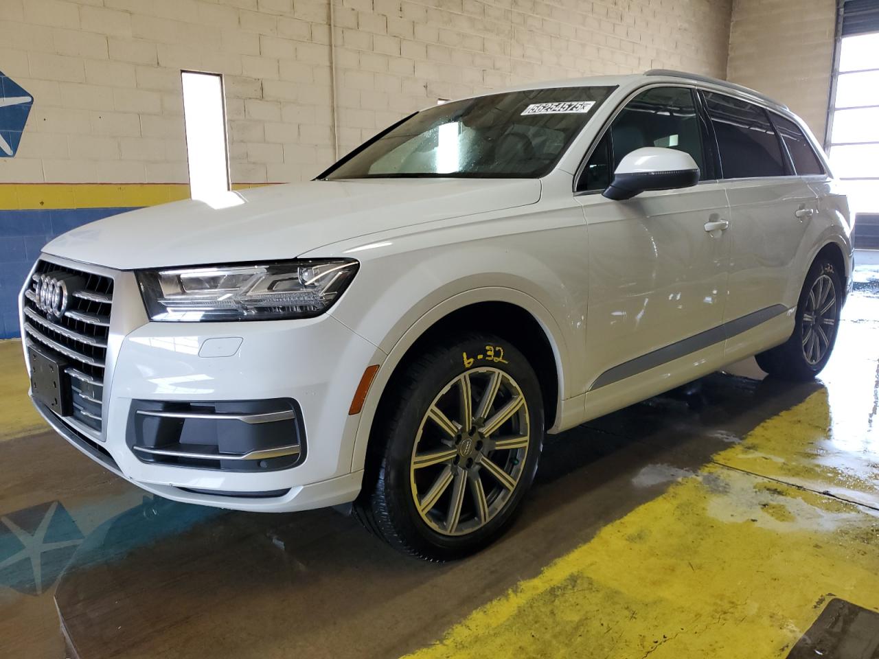 2019 Audi Q7 Premium Plus for Sale in Indianapolis, IN - Minor Dent/Scratches