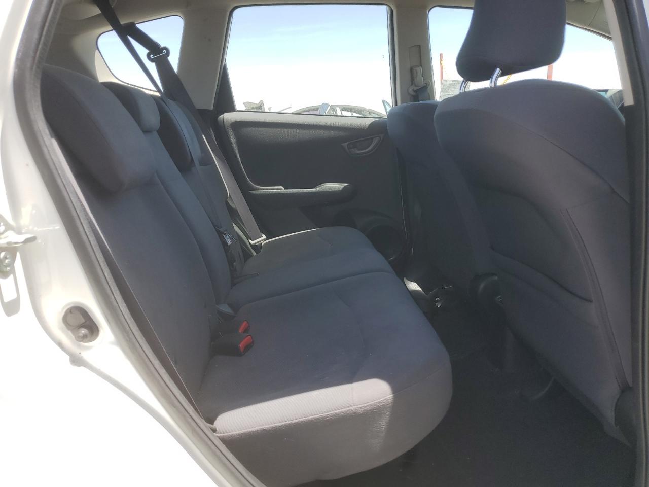 2013 Honda Fit VIN: JHMGE8H39DC075344 Lot: 56944945