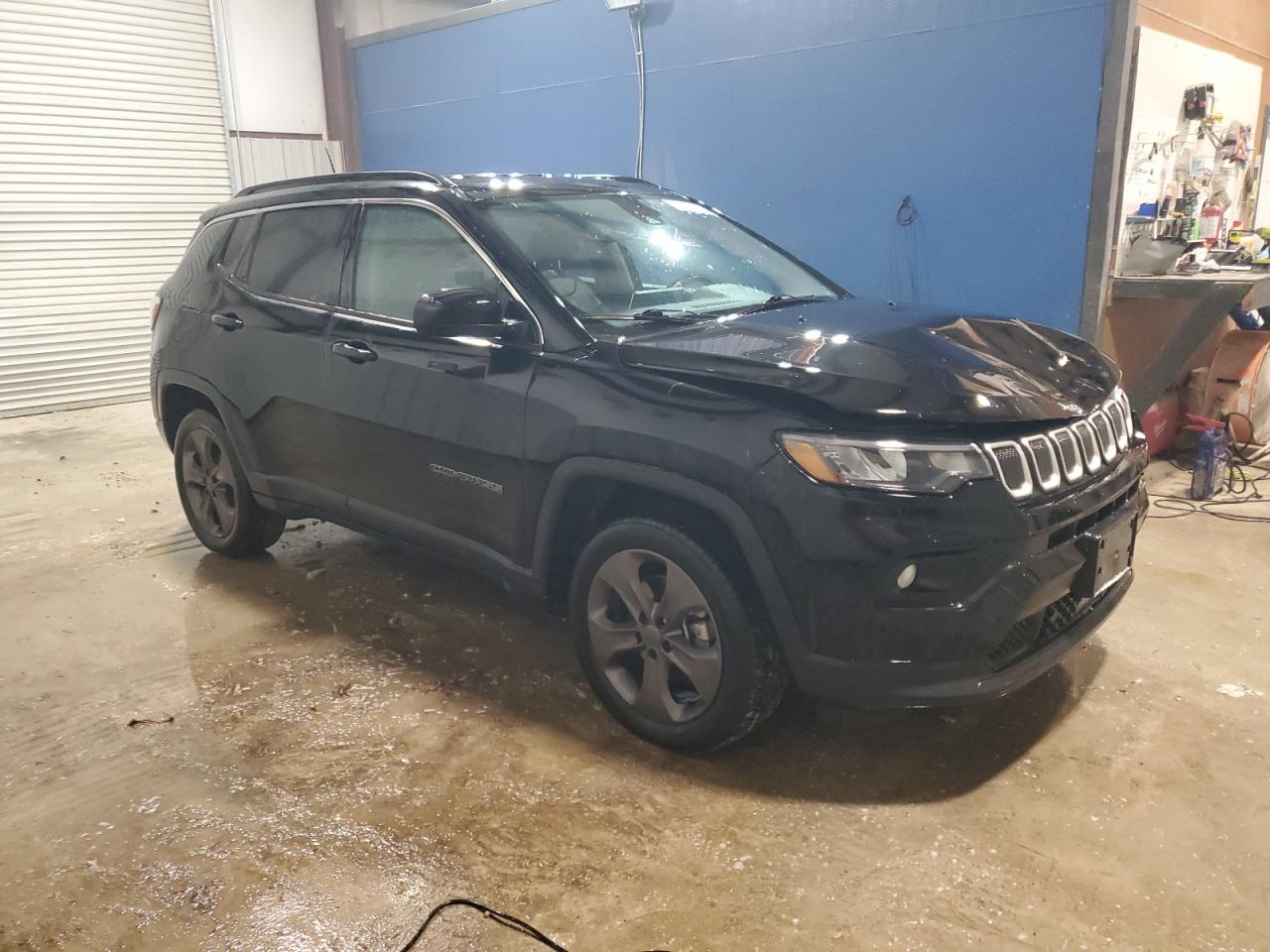 2022 Jeep Compass Latitude Lux VIN: 3C4NJDFB7NT141225 Lot: 56504855
