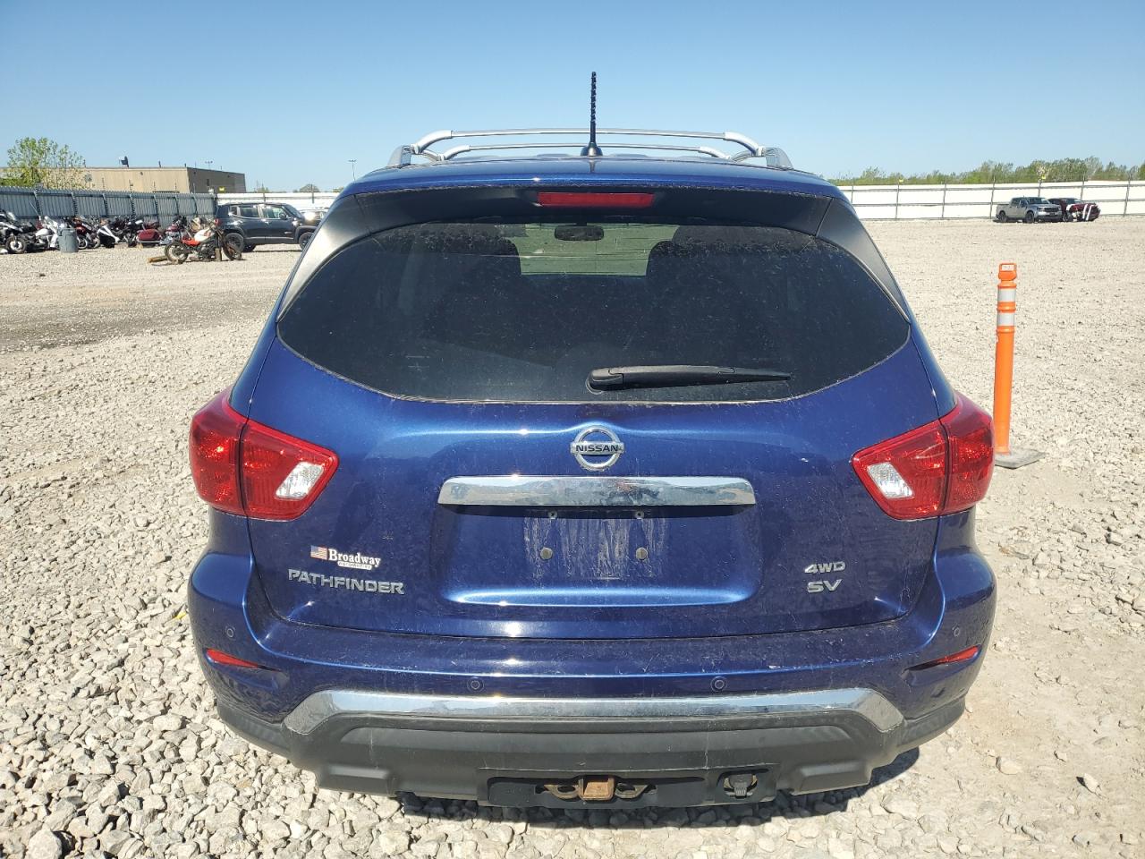 2017 Nissan Pathfinder S VIN: 5N1DR2MM8HC624196 Lot: 57154005