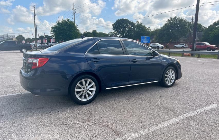 Sedans TOYOTA CAMRY 2014 Blue