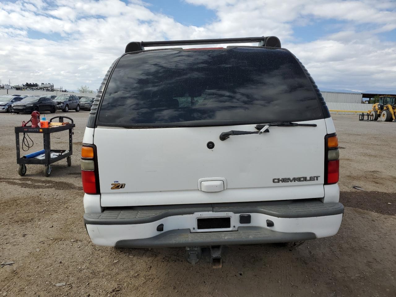 2004 Chevrolet Suburban K1500 VIN: 3GNFK16Z14G225097 Lot: 55961695
