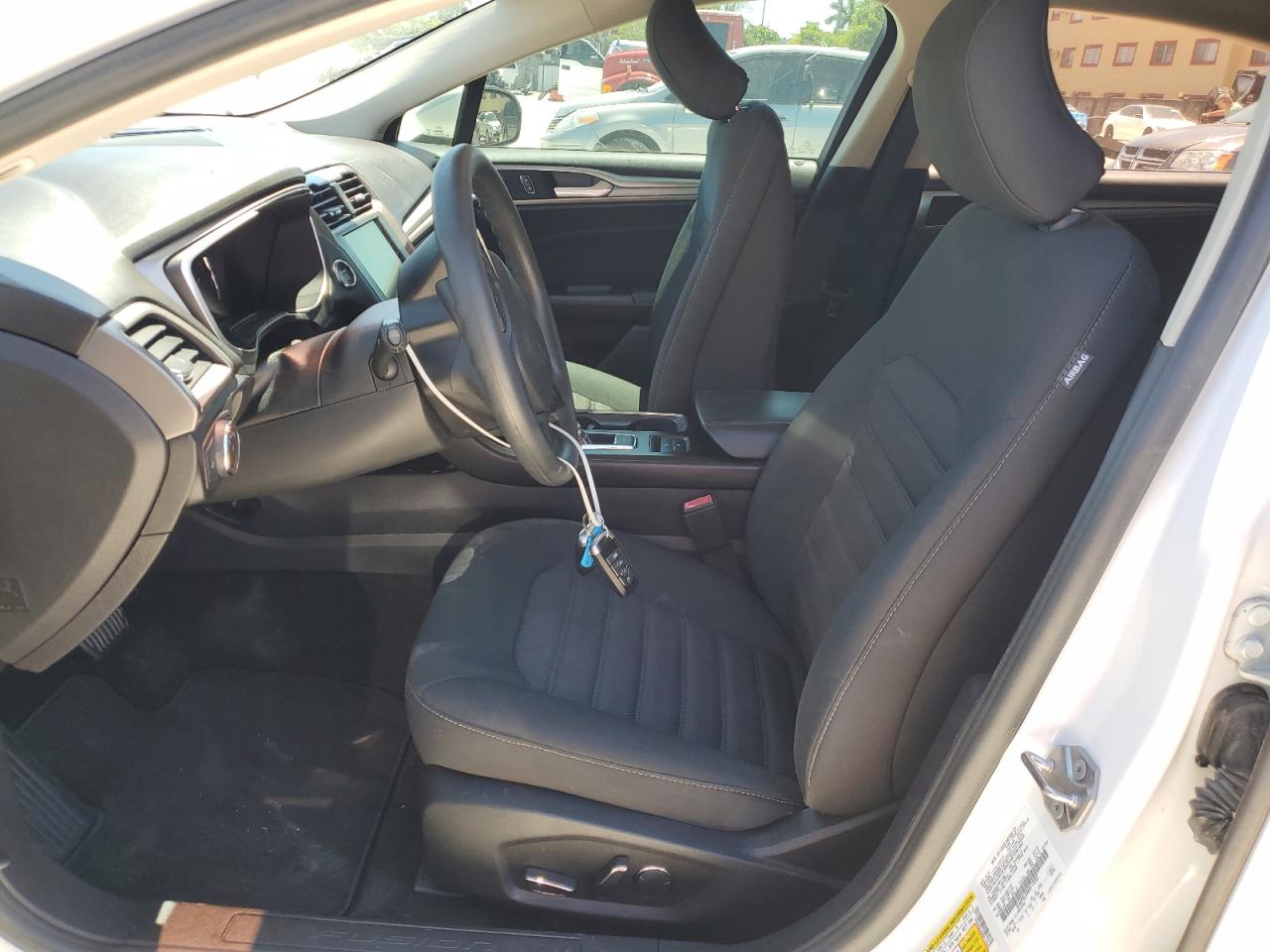2019 Ford Fusion Se VIN: 3FA6P0LU9KR119307 Lot: 54043095