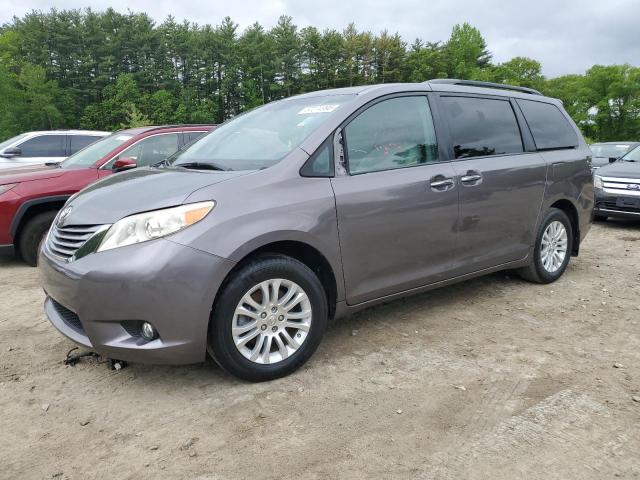 Минивэны TOYOTA All Models 2017 Серый