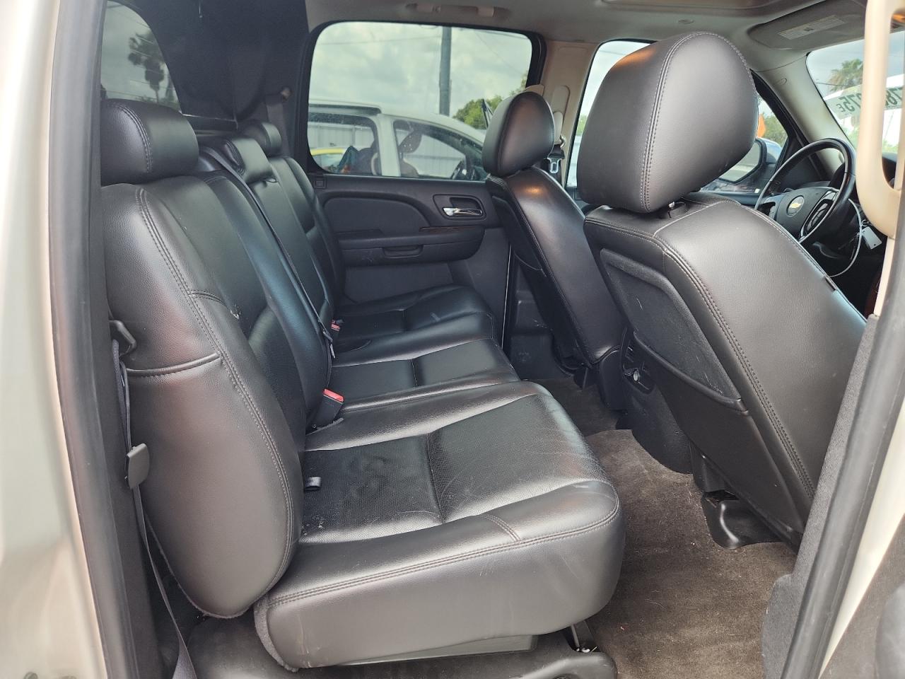 2010 Chevrolet Avalanche Ltz VIN: 3GNVKGE09AG233994 Lot: 57881375