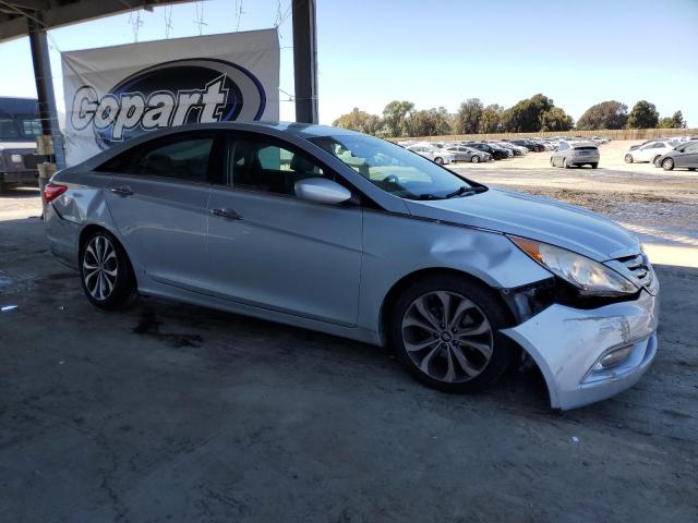  HYUNDAI SONATA 2013 Сріблястий
