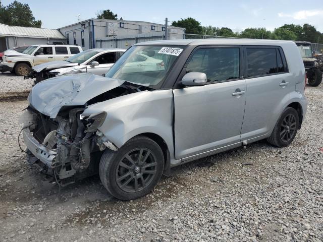 Паркетники TOYOTA SCION 2013 Сріблястий