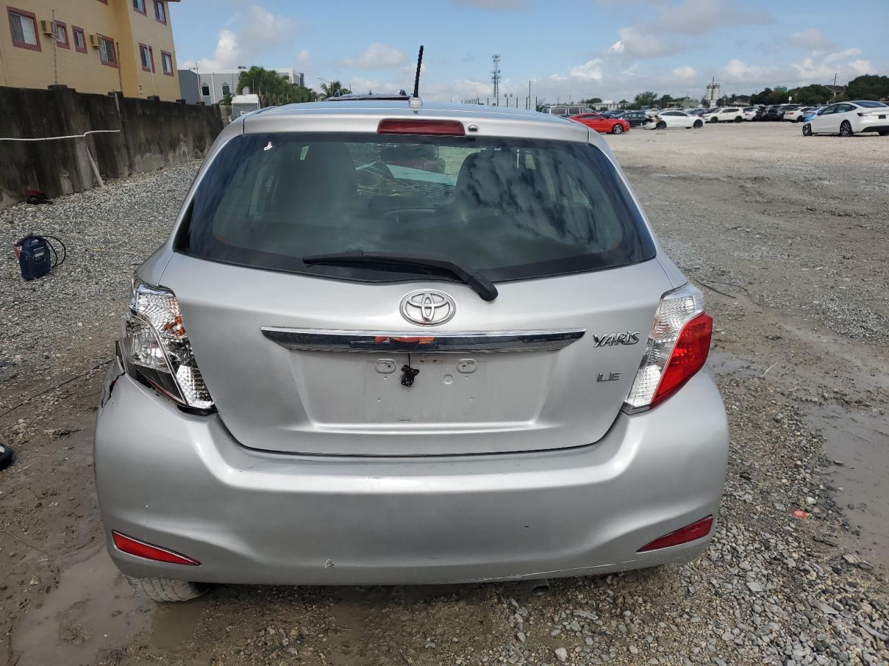 2013 Toyota Yaris VIN: JTDKTUD3XDD561798 Lot: 56690555