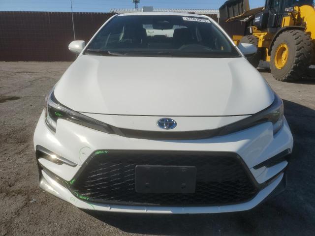  TOYOTA COROLLA 2024 Белый