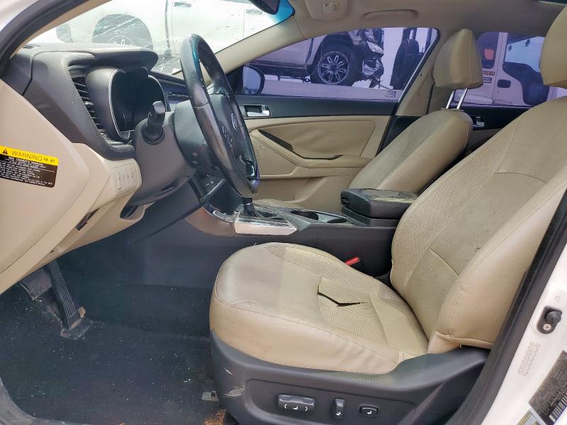 Sedans KIA OPTIMA 2014 White