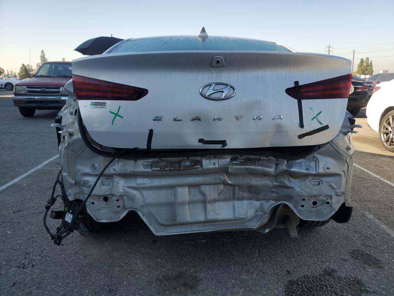 2020 Hyundai Elantra Sel VIN: 5NPD84LF9LH512137 Lot: 56224105