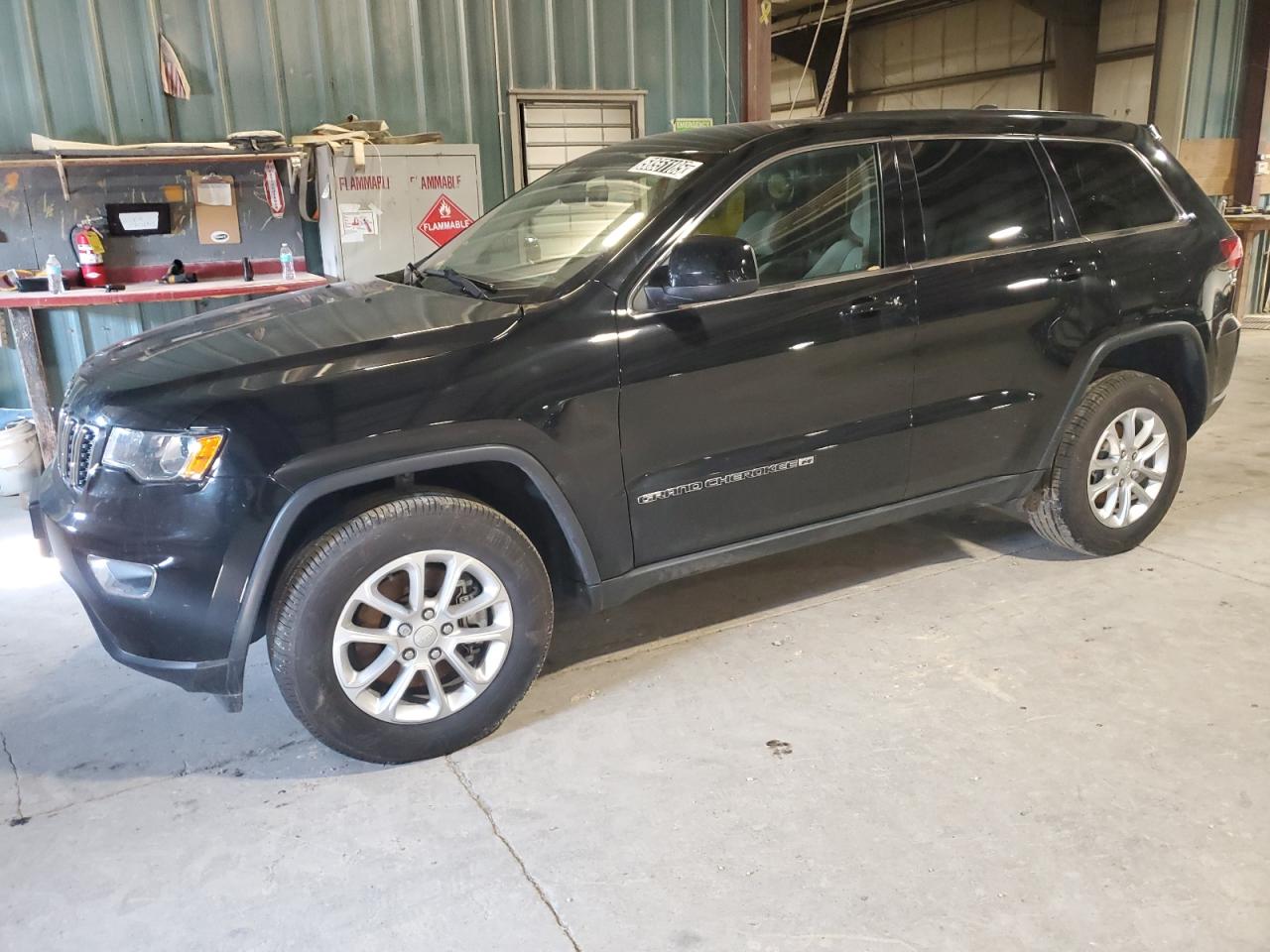 2022 Jeep Grand Cherokee Laredo E de vânzare în Eldridge, IA - Minor Dent/Scratches