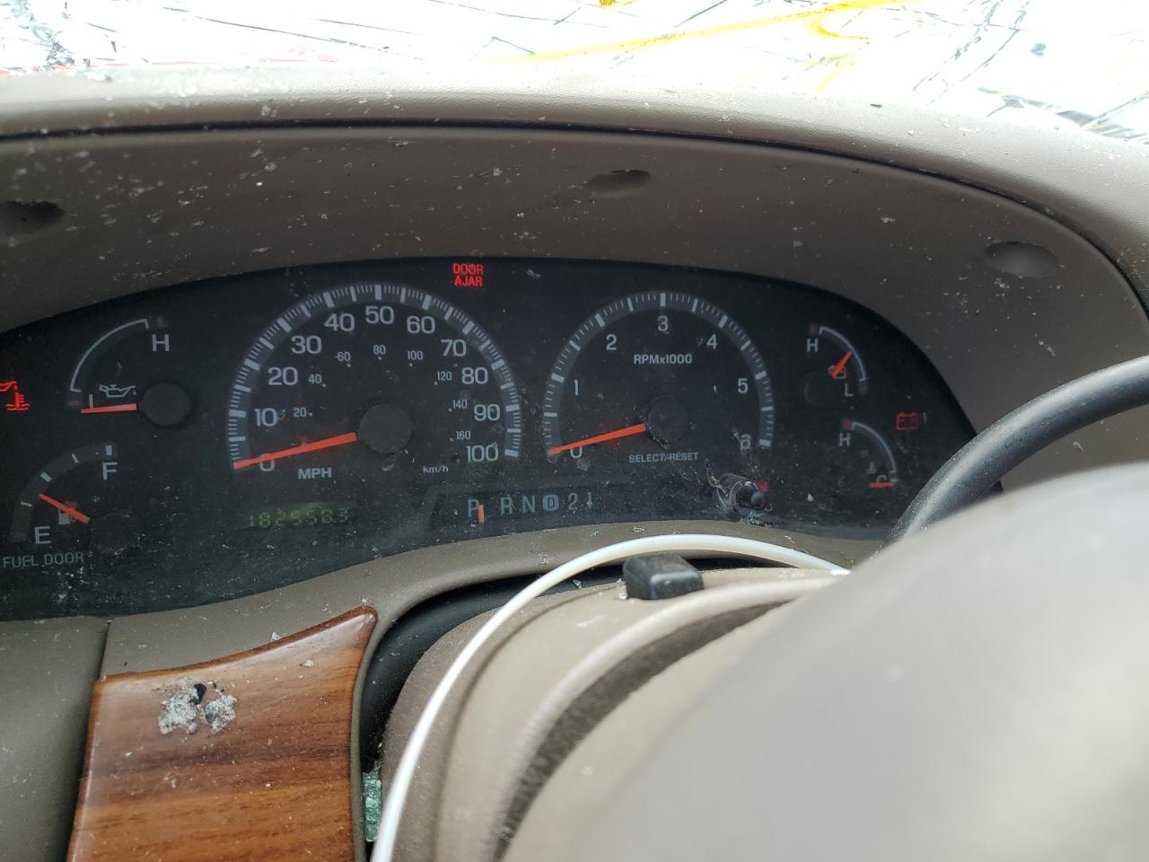 2000 Ford Expedition Eddie Bauer VIN: 1FMFU18L4YLC20847 Lot: 56792065
