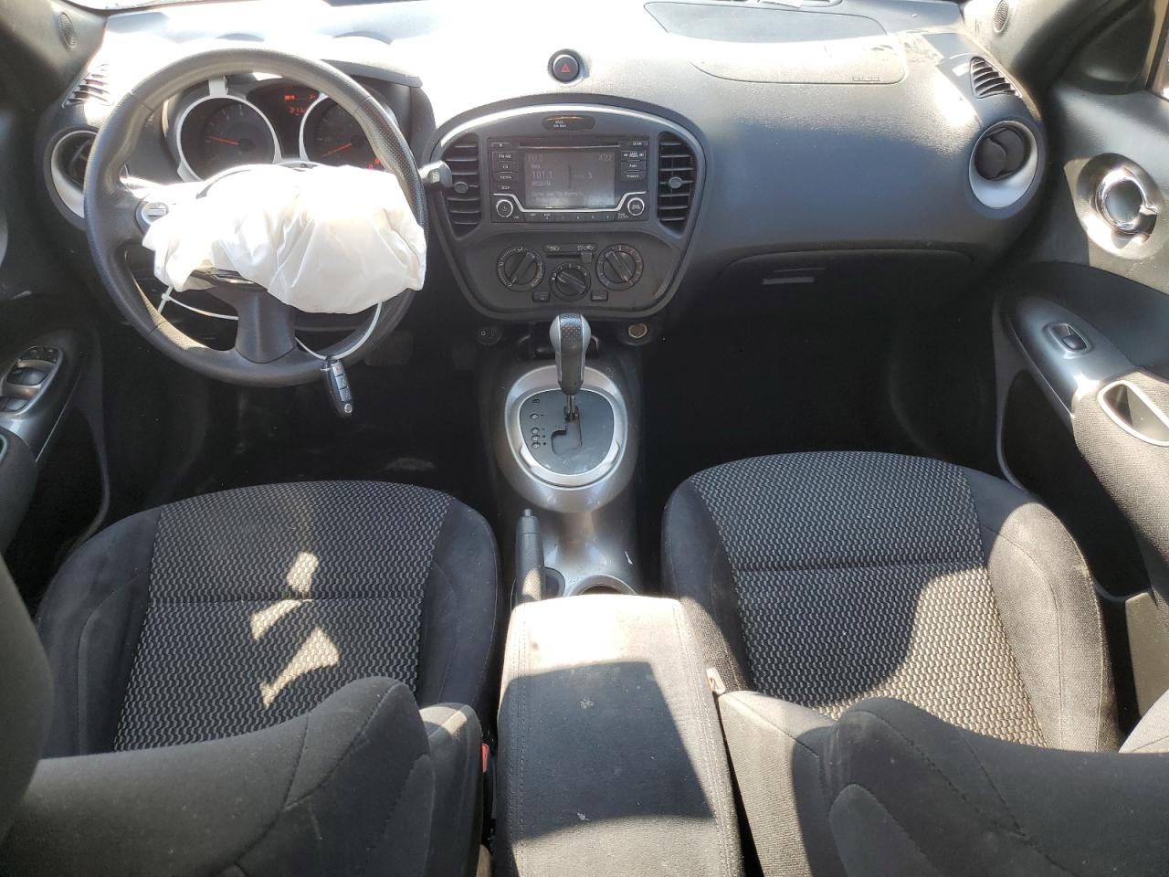 2016 Nissan Juke S VIN: JN8AF5MRXGT605827 Lot: 56575595