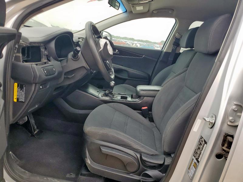 Паркетники KIA SORENTO 2017 Серебристый