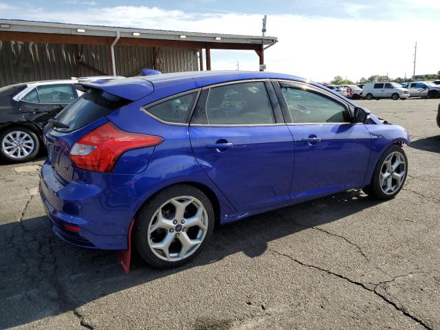 Hatchbacks FORD FOCUS 2013 Granatowy