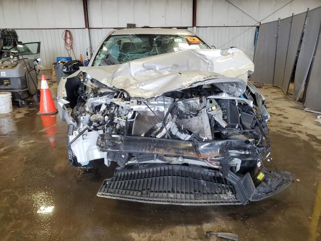  TOYOTA COROLLA 2018 Серебристый