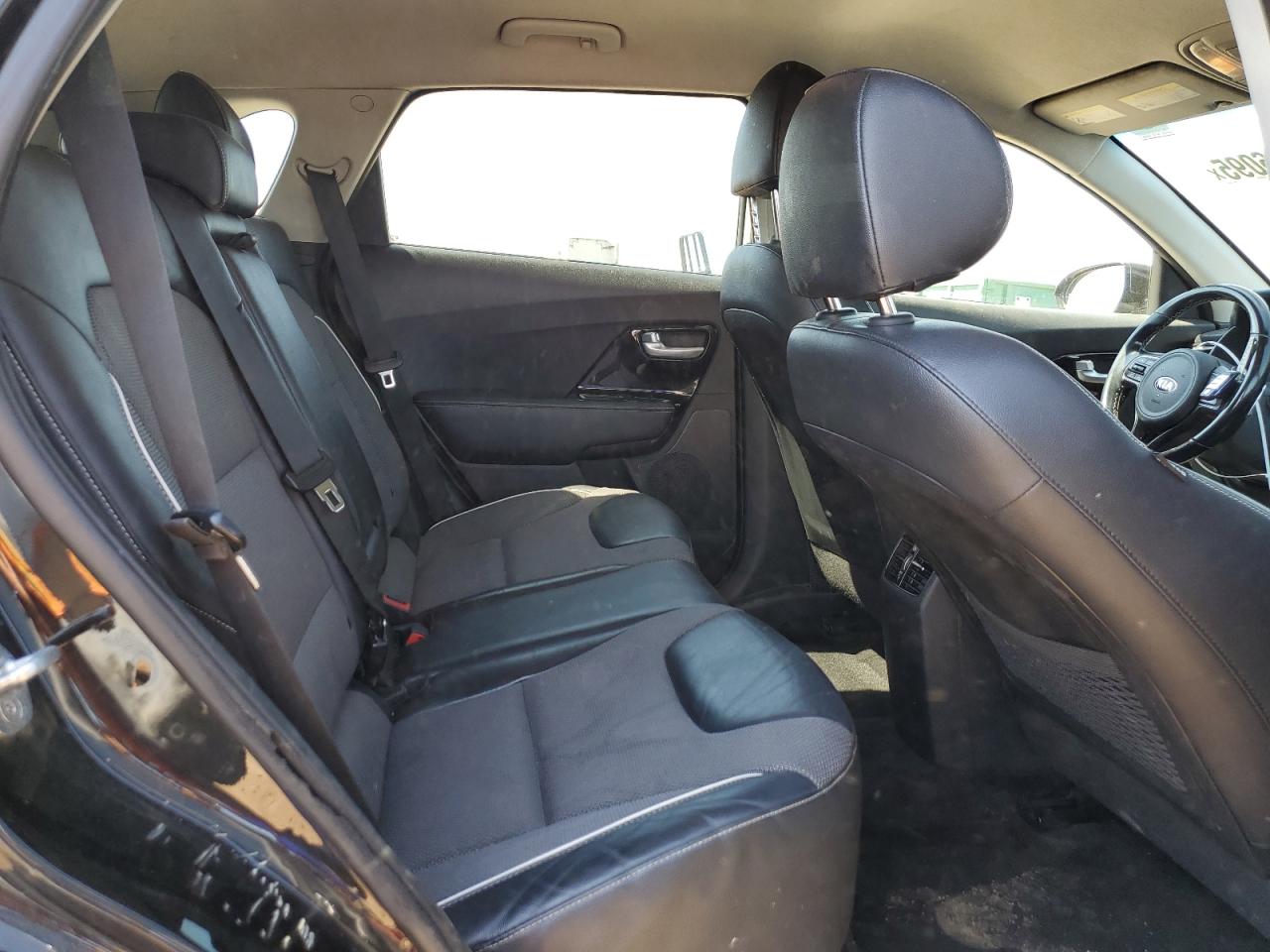 2019 Kia Niro Ex VIN: KNDCC3LG8K5024261 Lot: 56686095