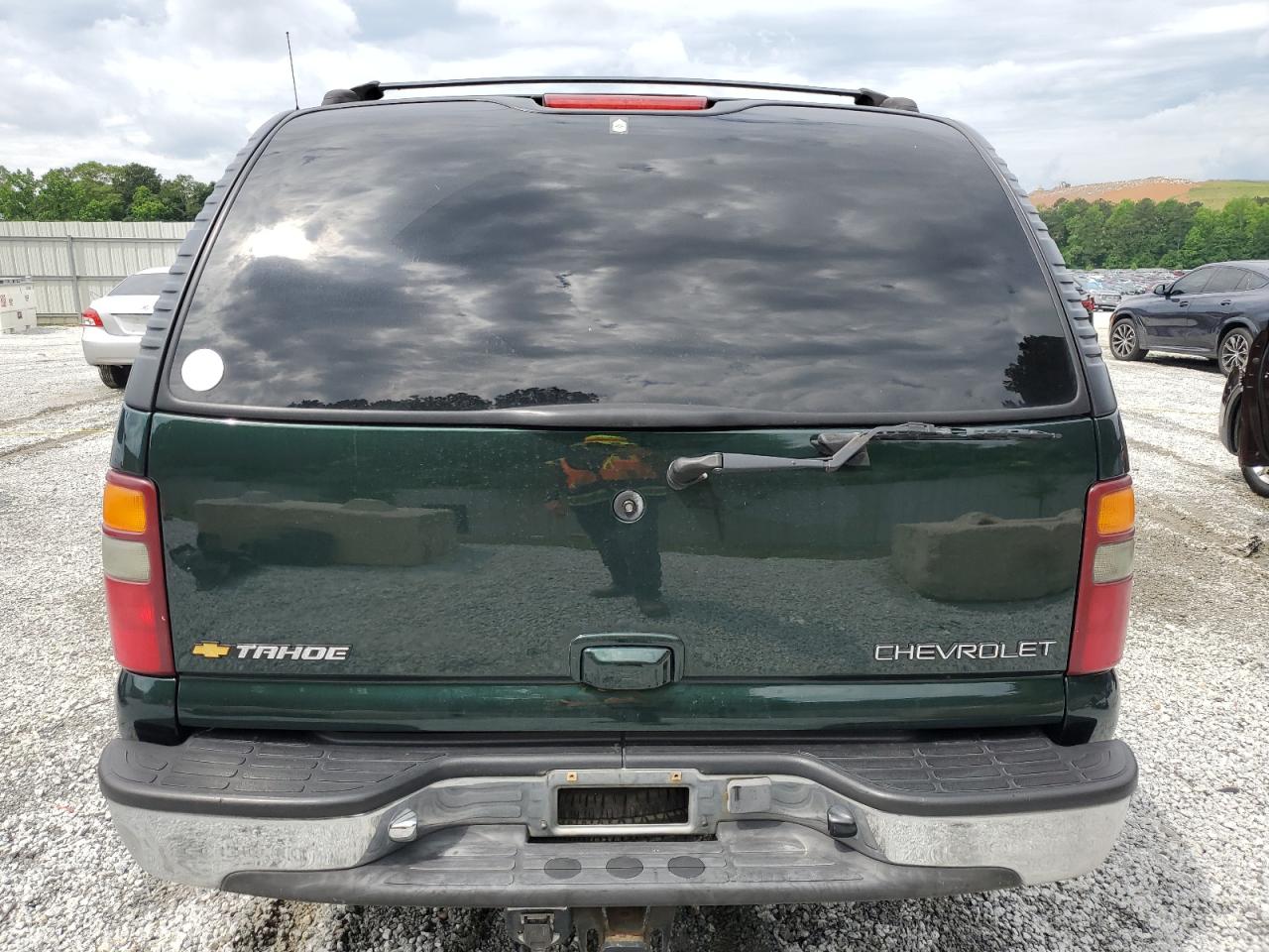 2001 Chevrolet Tahoe K1500 VIN: 1GNEK13T21J168737 Lot: 56449655