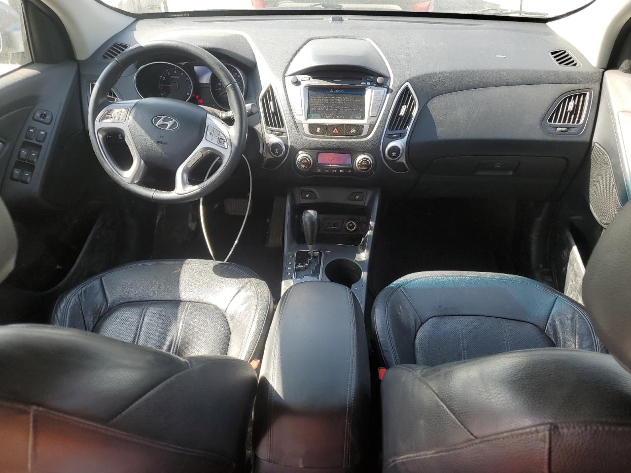 2011 Hyundai Tucson Gls VIN: KM8JUCAC8BU221811 Lot: 57130015