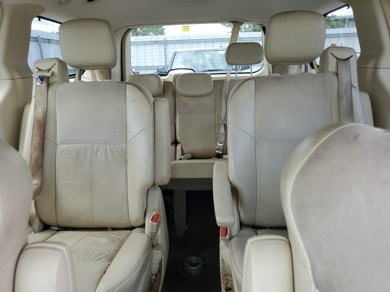 2010 Chrysler Town & Country Limited VIN: 2A4RR6DX3AR133490 Lot: 58176565