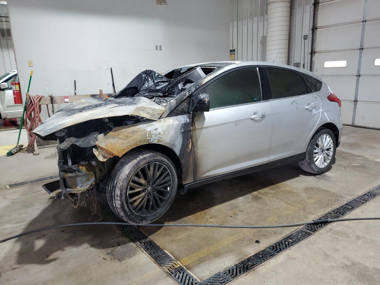 2017 Ford Focus Titanium на продаже в York Haven, PA - Burn - Engine