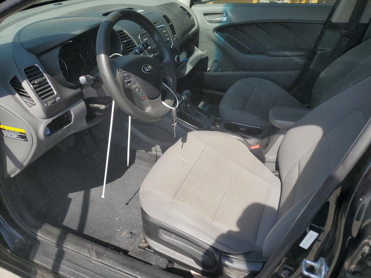 2017 Kia Forte Lx VIN: 3KPFK4A74HE118806 Lot: 55443625