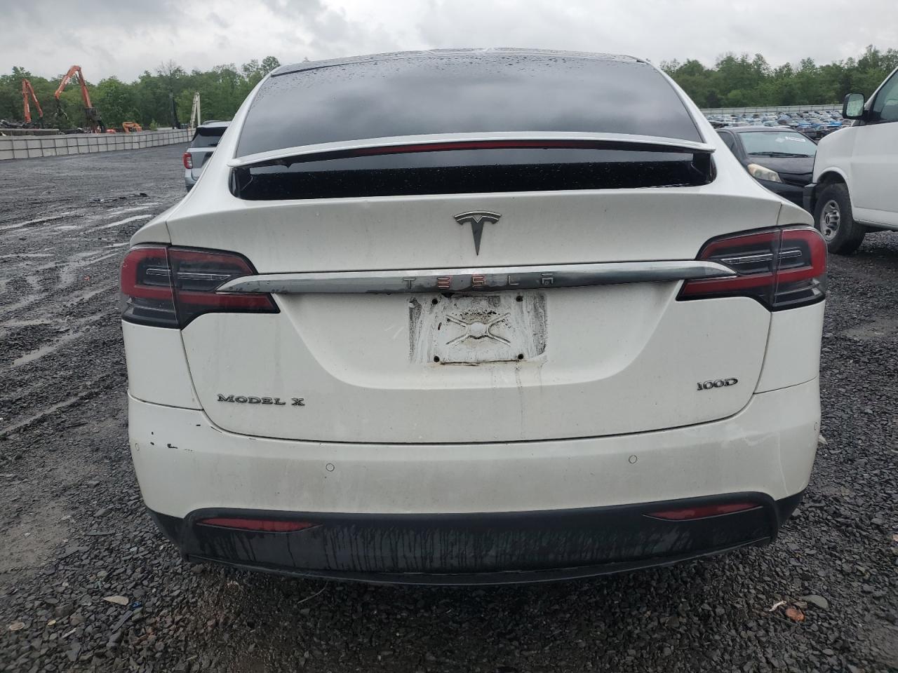 2024 Tesla Model X VIN: 5YJXCAE29HF045697 Lot: 56215485