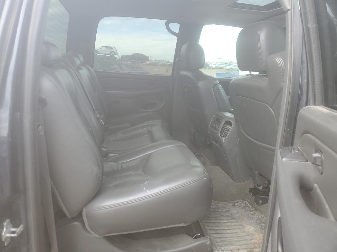 2005 Chevrolet Silverado K2500 Heavy Duty VIN: 1GCHK23215F913487 Lot: 57225445