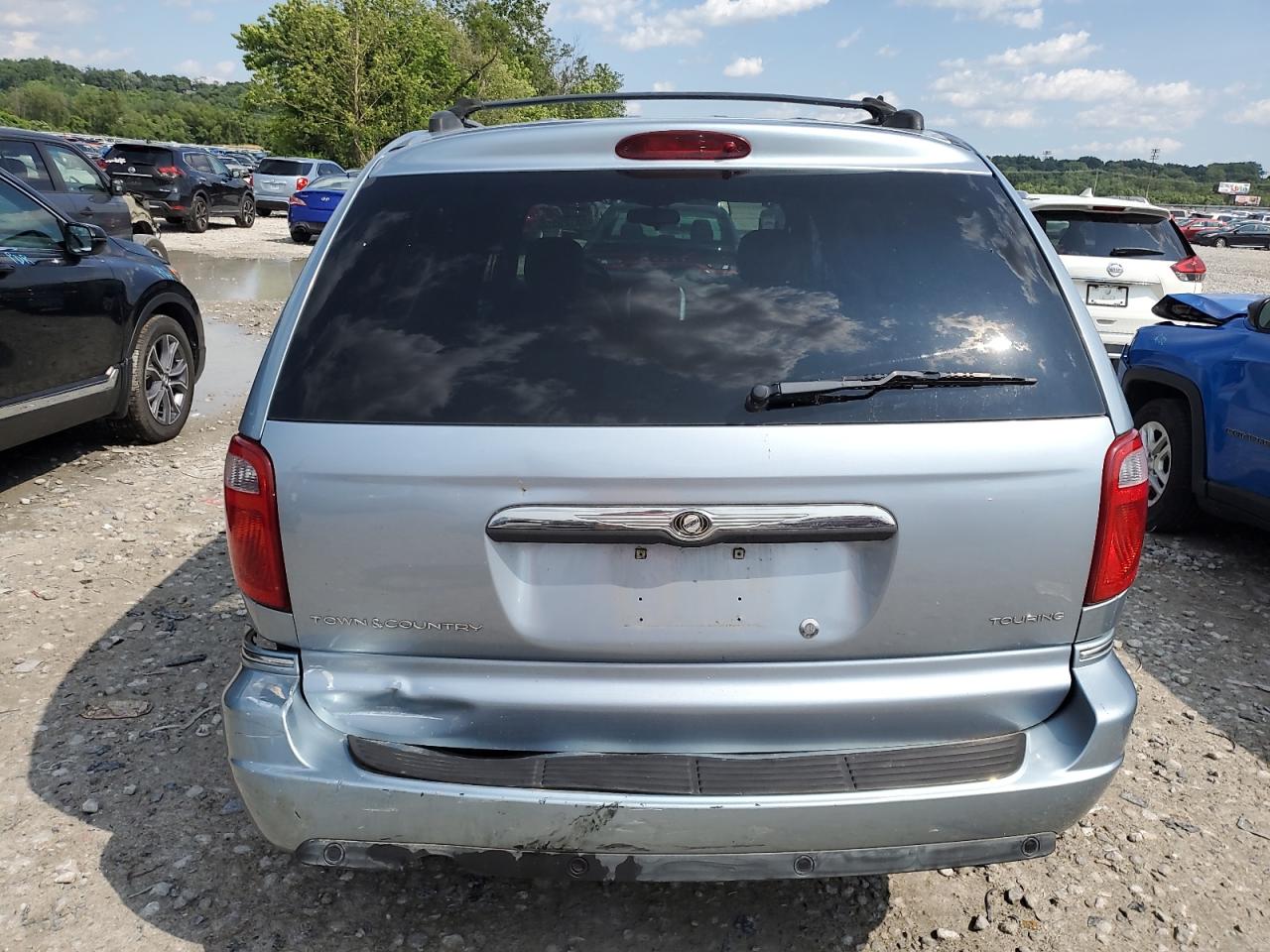 2005 Chrysler Town & Country Touring VIN: 2C4GP54L65R185115 Lot: 58729355