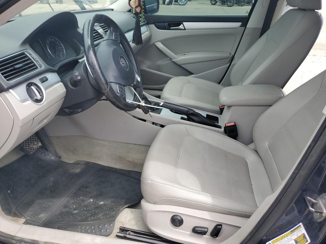 2013 Volkswagen Passat Se VIN: 1VWBN7A3XDC104993 Lot: 56727485