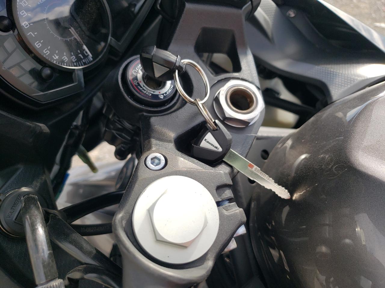 2021 Kawasaki Ex400 VIN: JKAEXKG13MDAB3957 Lot: 56834595