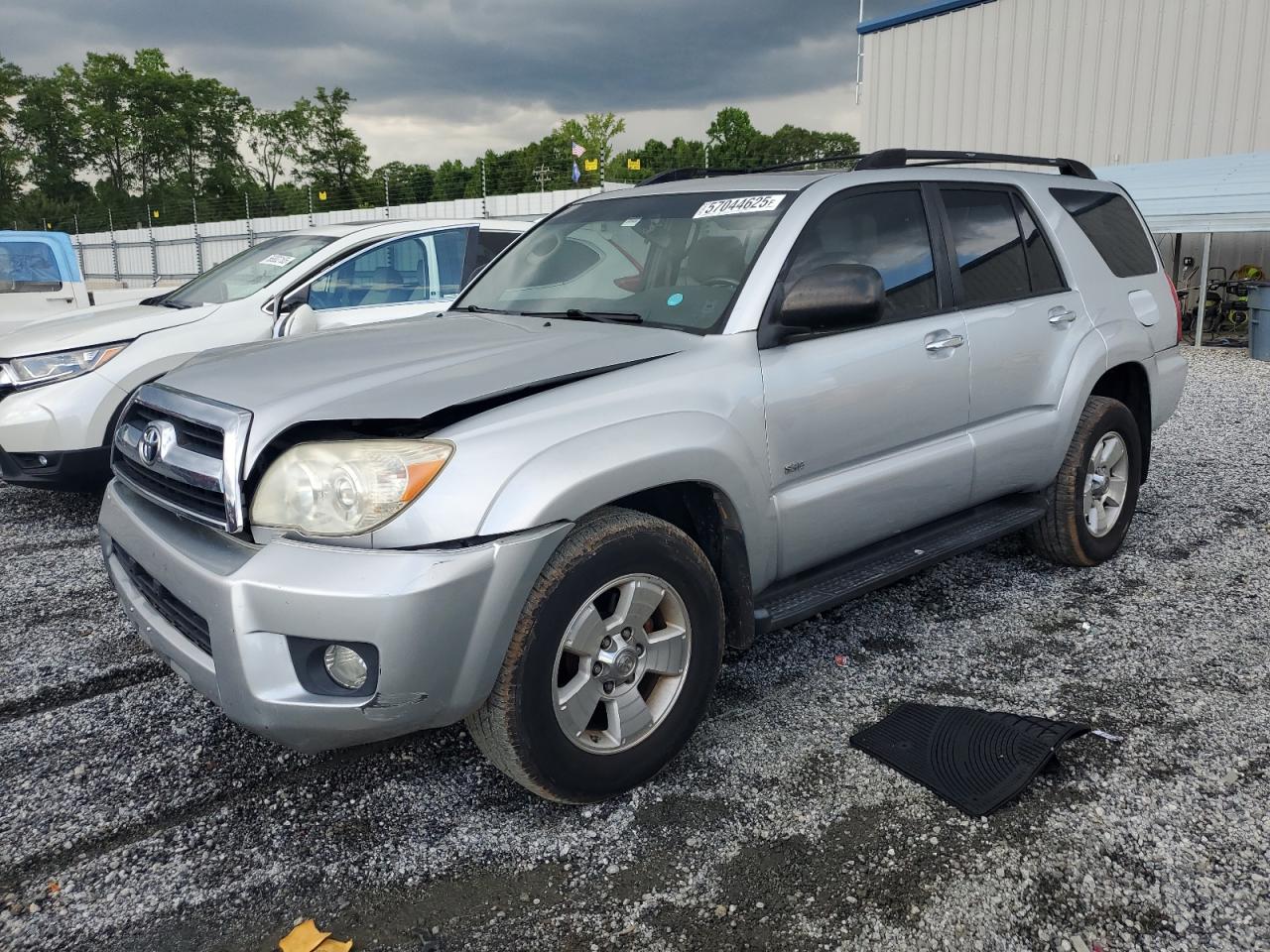 2006 Toyota 4Runner Sr5 for Sale in Spartanburg, SC - Front End