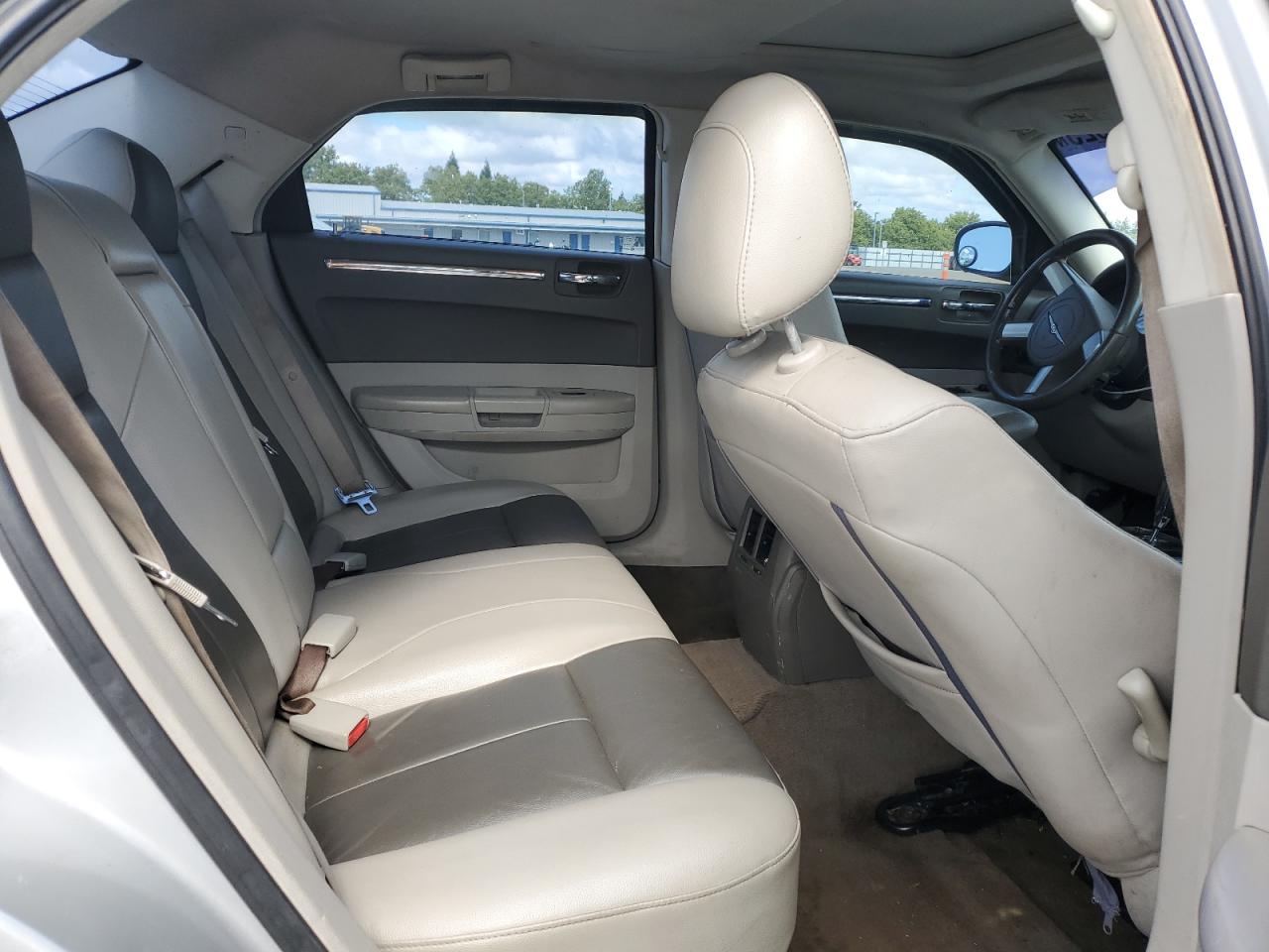 2008 Chrysler 300 Touring VIN: 2C3LA53GX8H238143 Lot: 56911825