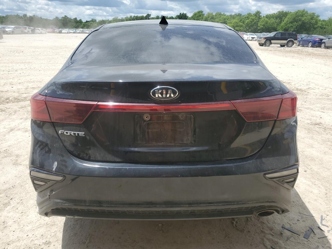 2021 Kia Forte Fe VIN: 3KPF24AD7ME330390 Lot: 56857945