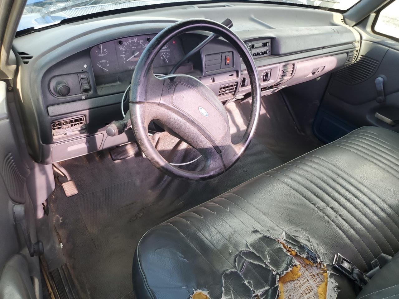 1993 Ford F150 VIN: 2FTEF15Y5PCB30979 Lot: 57413425