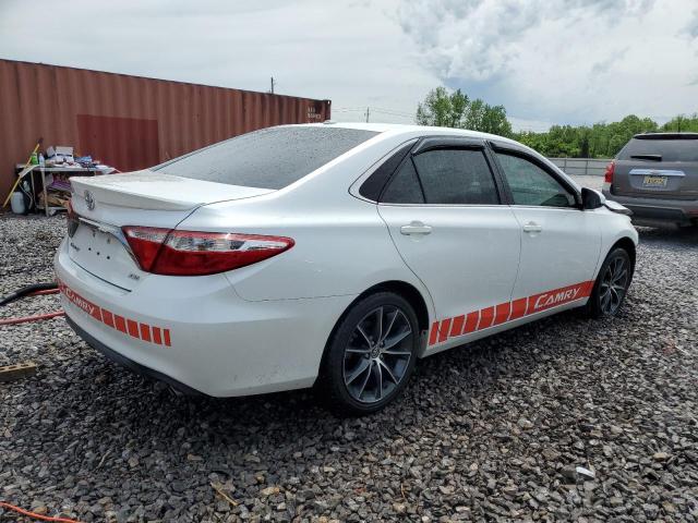  TOYOTA CAMRY 2017 Белы
