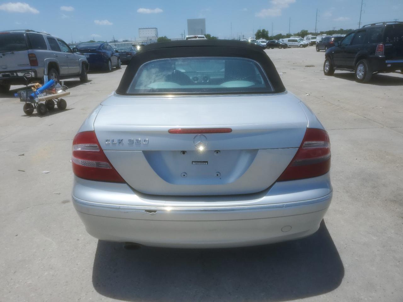 WDBTK65G94T017124 2004 Mercedes-Benz Clk 320