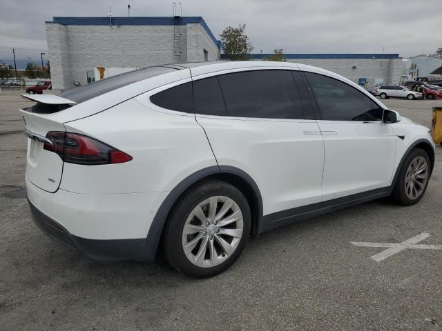  TESLA MODEL X 2018 Белый