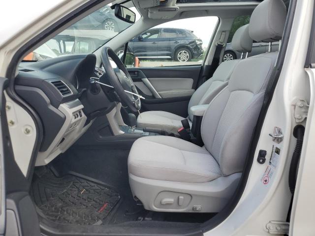  SUBARU FORESTER 2016 Белы