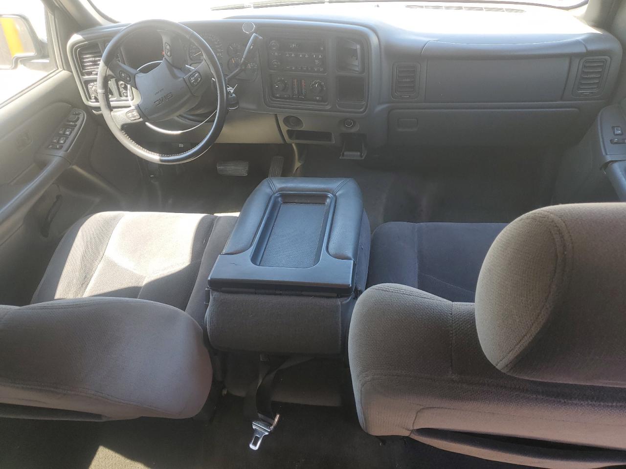 2005 GMC New Sierra K1500 VIN: 2GTEK13T751382339 Lot: 56607645