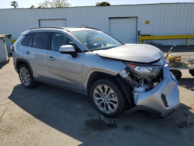  TOYOTA RAV4 2021 Srebrny