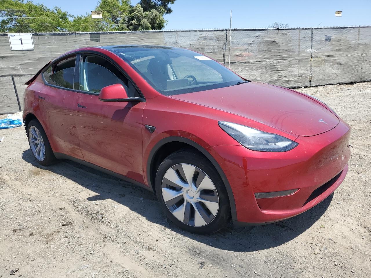 2024 Tesla Model Y VIN: 7SAYGDEE8RA233147 Lot: 56695545