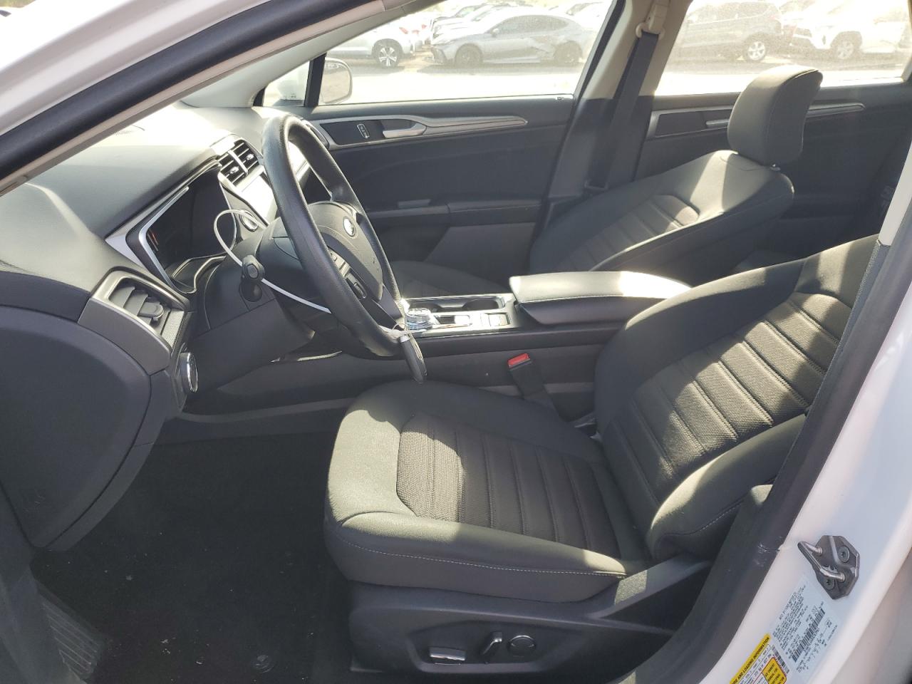 2019 Ford Fusion Se VIN: 3FA6P0LUXKR263965 Lot: 55084085