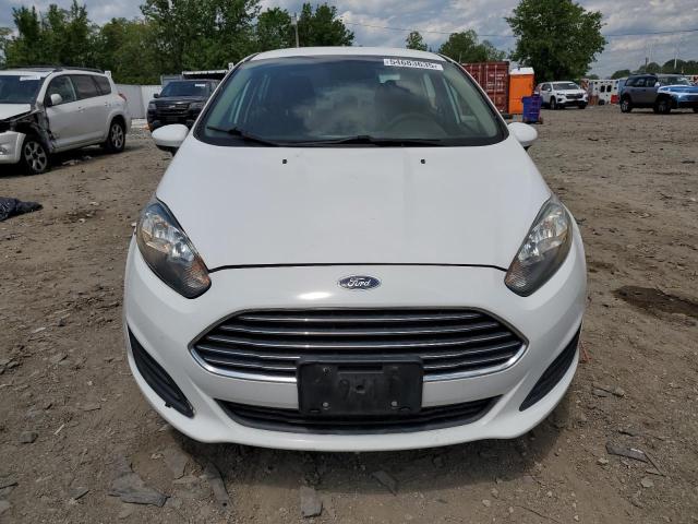 Седаны FORD FIESTA 2014 Белый