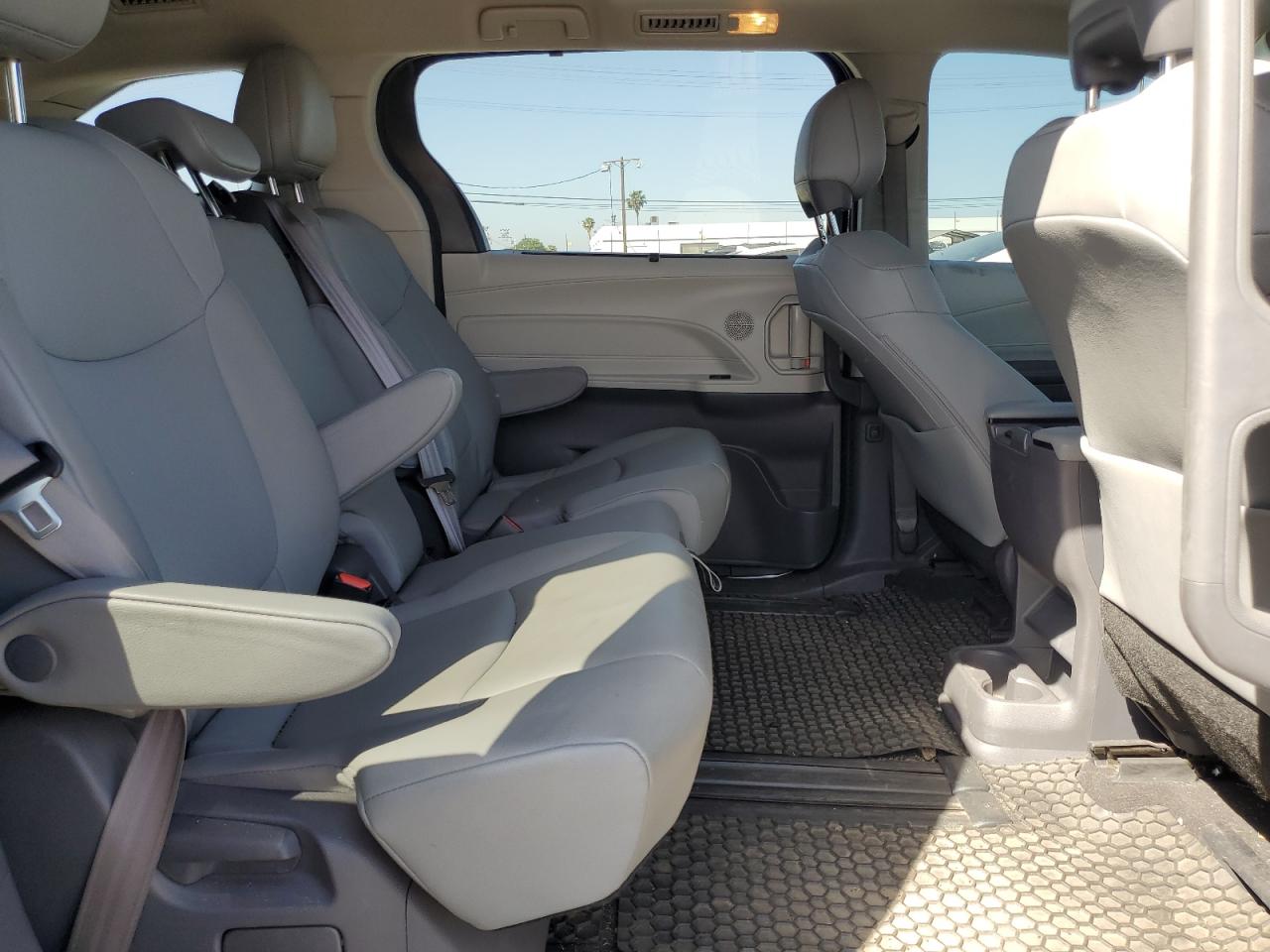2021 Toyota Sienna Xle VIN: 5TDYRKEC6MS057586 Lot: 57302725