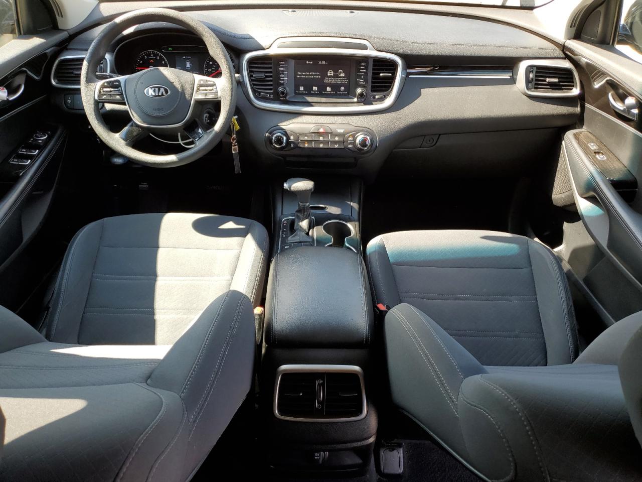 2019 Kia Sorento L VIN: 5XYPG4A36KG542517 Lot: 56360635