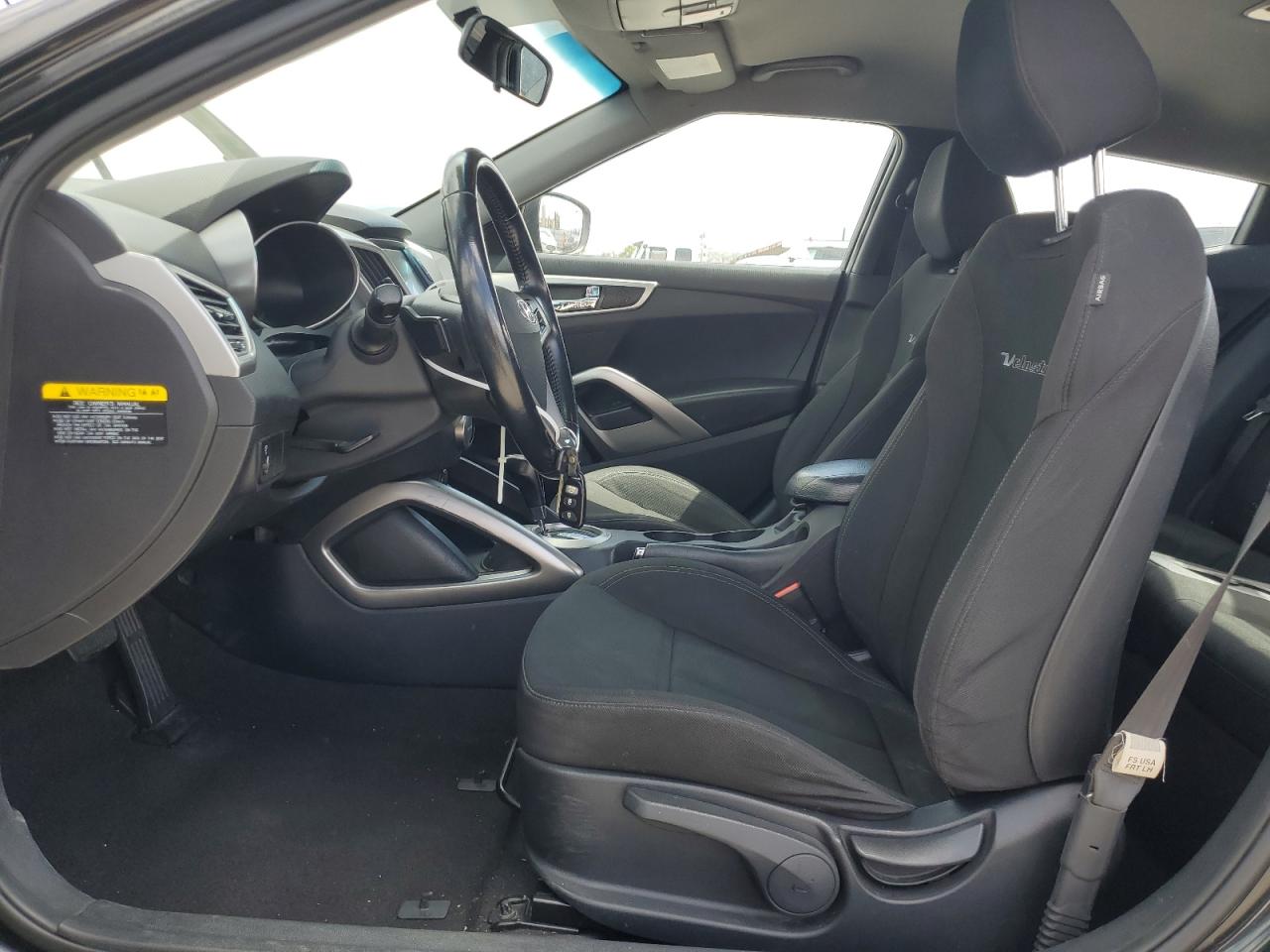 2017 Hyundai Veloster VIN: KMHTC6ADXHU323755 Lot: 54226175